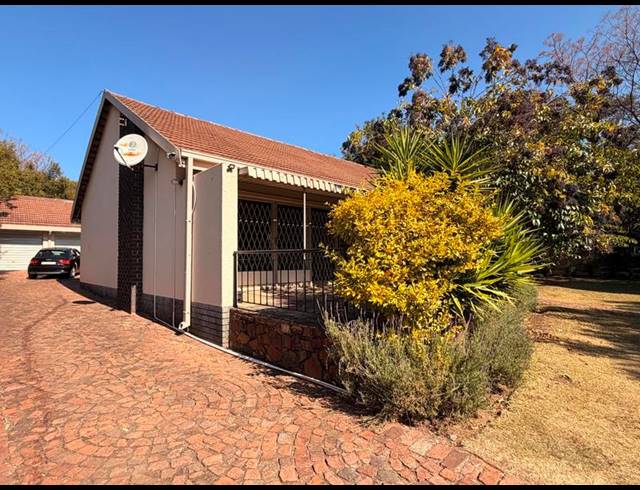 3 BEDROOM PROPERTY TO RENT IN ALPHEN PARK